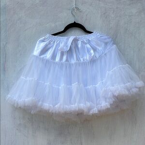 Elegant White Tulle Skirt lining for girls dresses